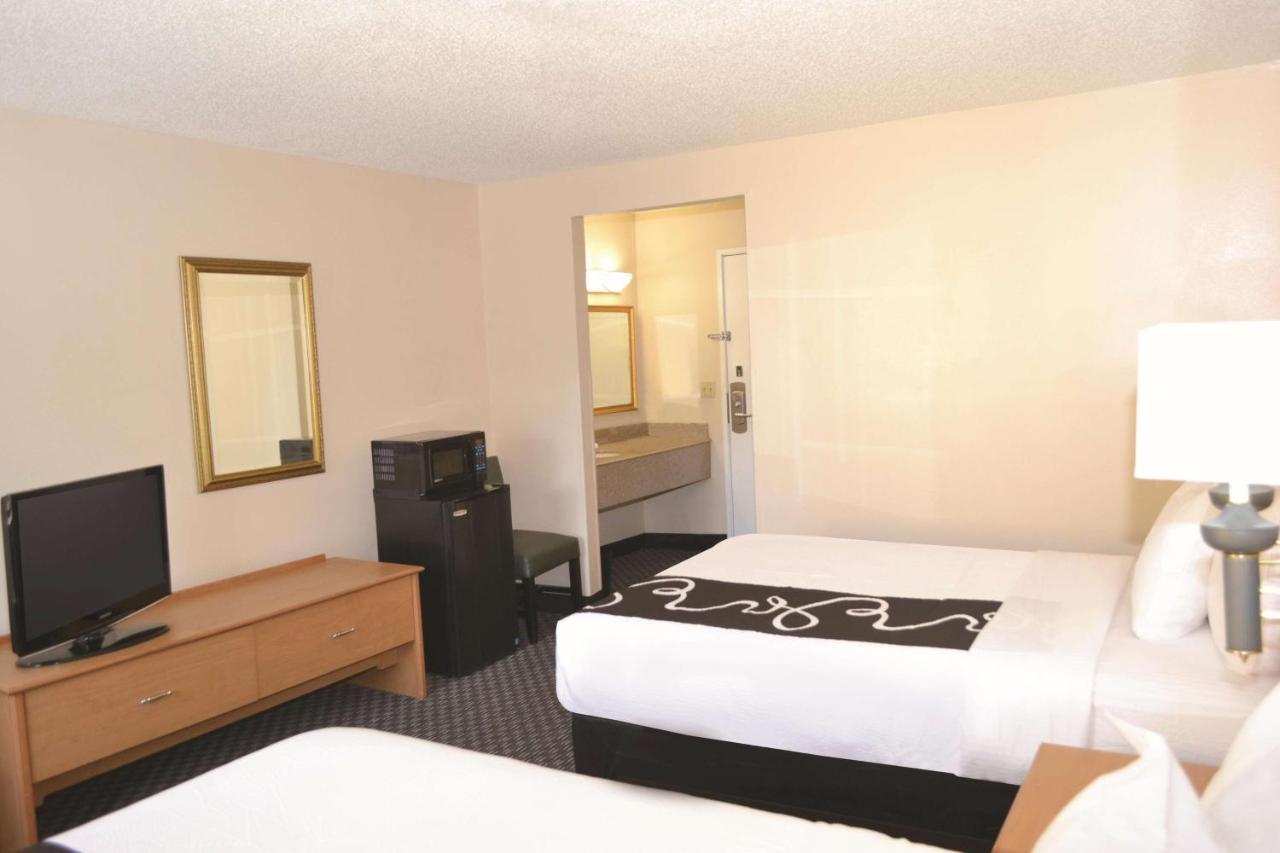 La Quinta By Wyndham Tampa Fairgrounds - Casino Hotel Mango Buitenkant foto